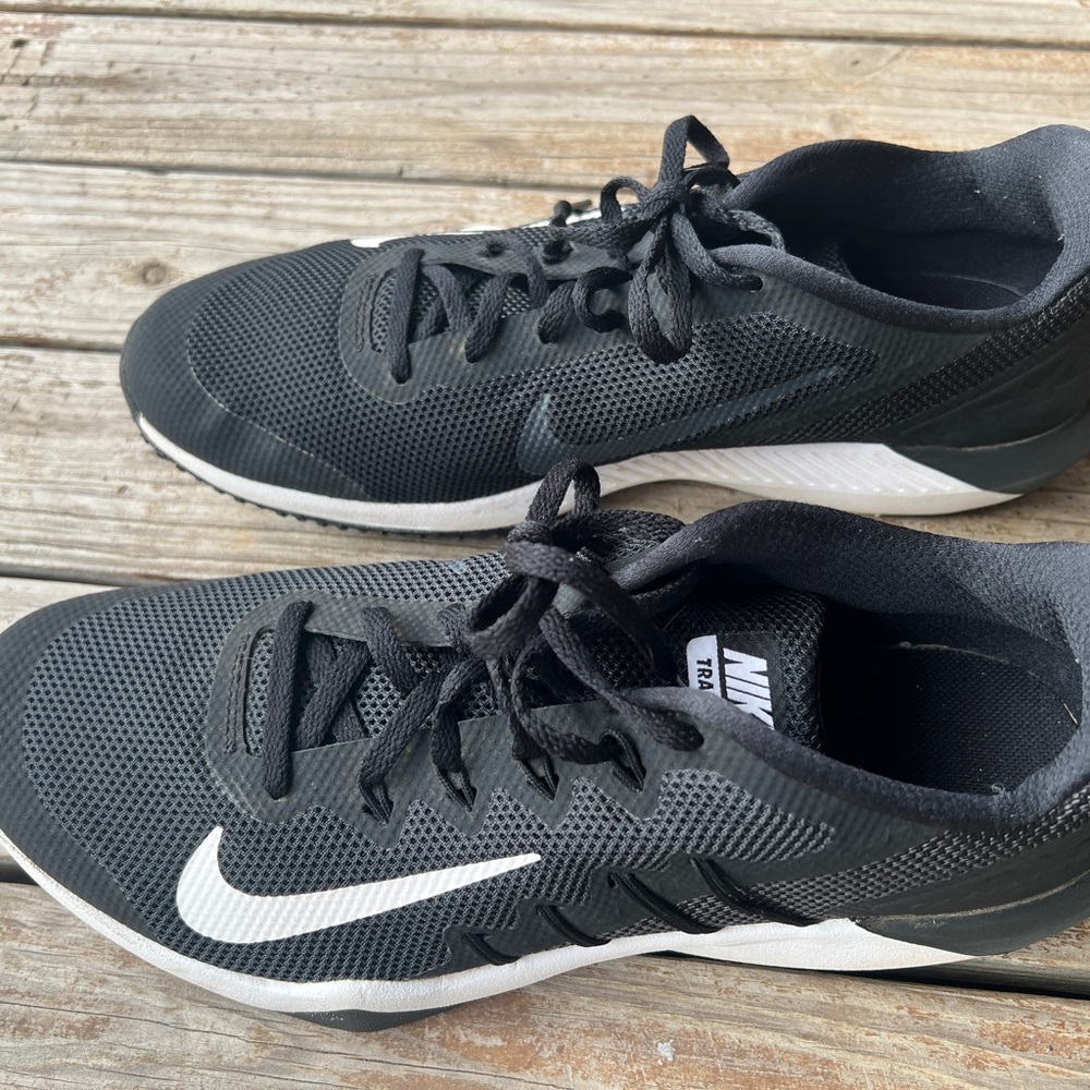 Nike Black and White Training Sneakers retaliation trainer 2 men’s size 11 - Picture 6 of 12